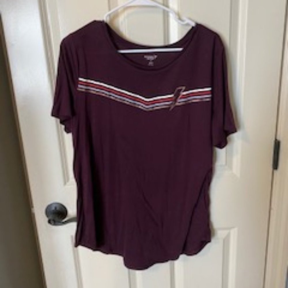 Old Navy Activewear top in XL